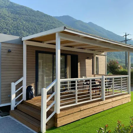 בית נופש Isola Premium By Interhome *
